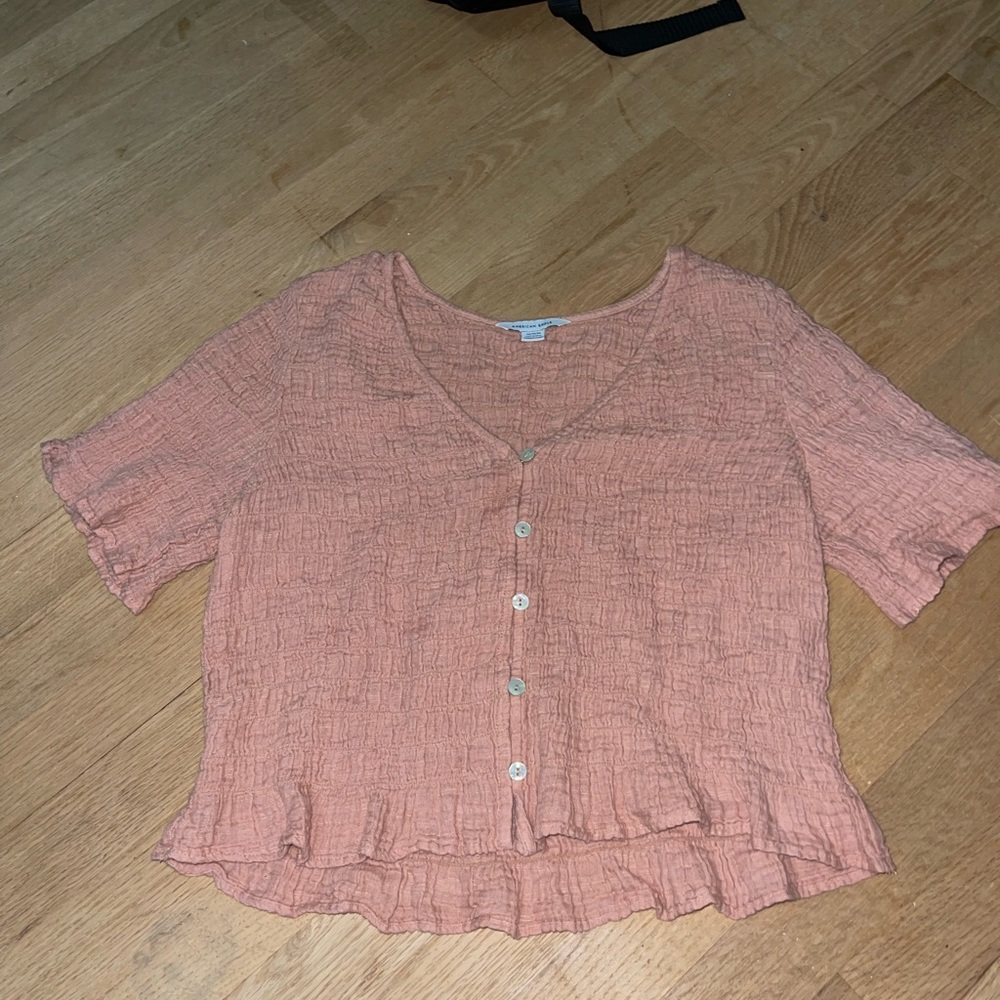 pink short sleeve top